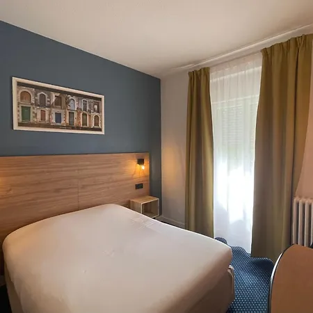 Le Progres Hotell