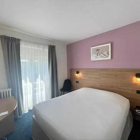 Le Progres Hotell 3*
