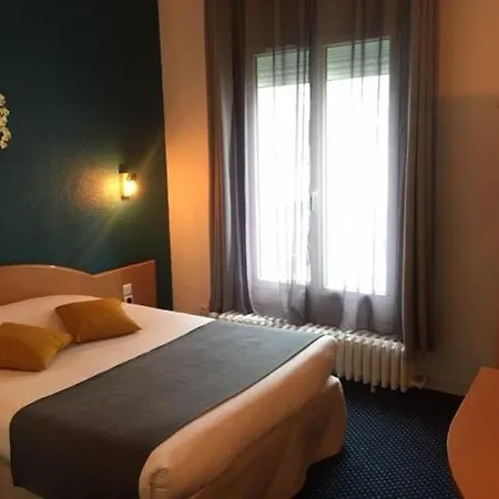 Le Progres Hotell 3*