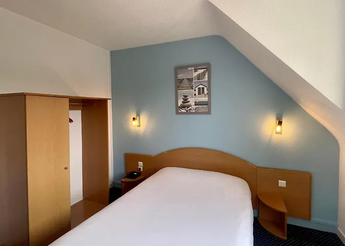 普洛古莱酒店 3*