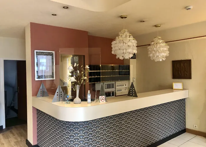 普洛古莱酒店 3* 昂热